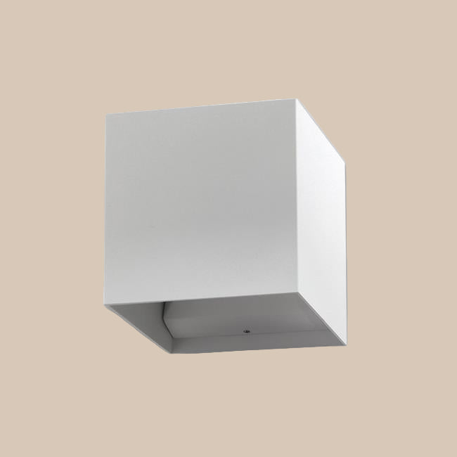 LED ŠVIESTUVAI KIRA