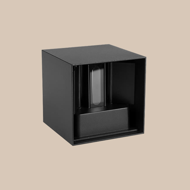 LED ŠVIESTUVAI KIRA