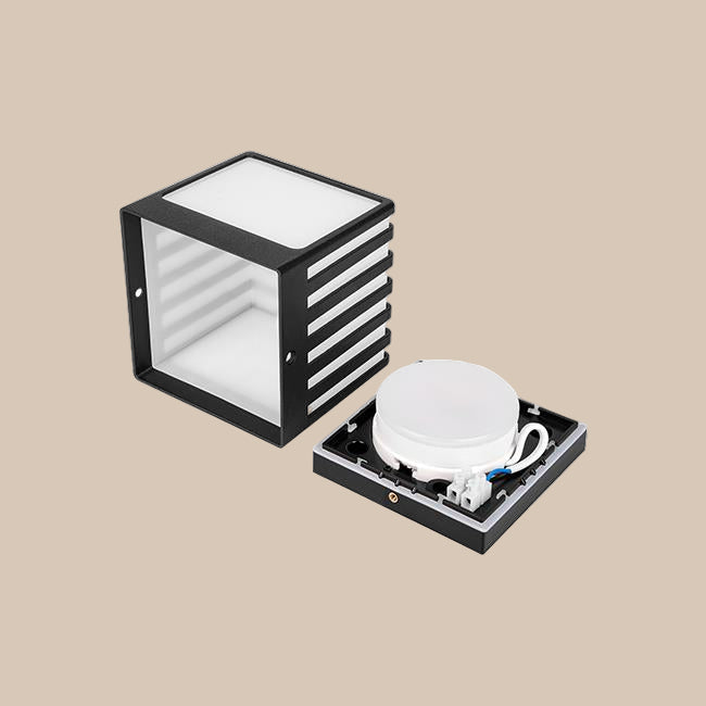 LED FASADINIS ŠVIESTUVAS CUBE-3 GX53